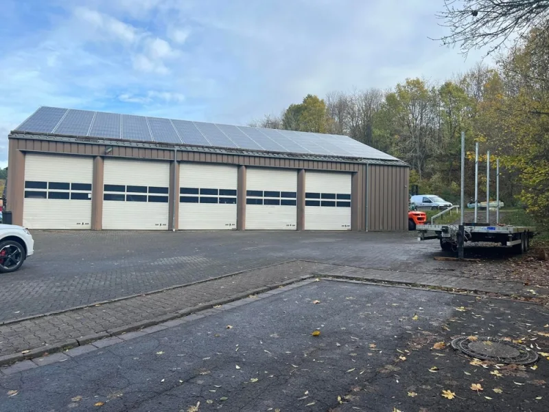 Lagerhalle - Halle/Lager/Produktion kaufen in Freisen - Gewerbeobjekt rd. 3.500 m² Grdst: Werkstatt, Lagerhalle und Büro-/Wohnfläche in Autobahnnähe-Freisen