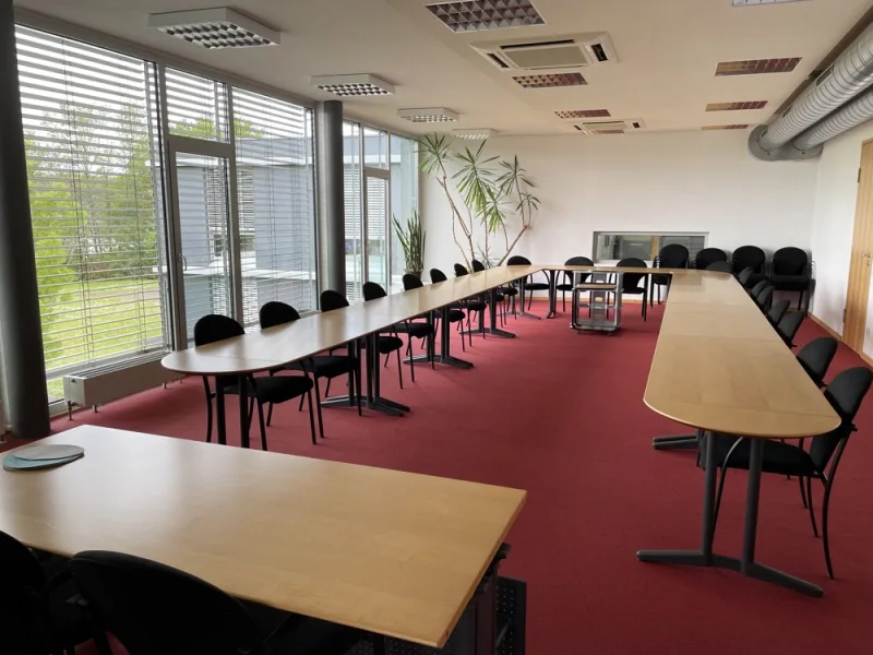 Konferenzraum - Büro/Praxis mieten in Saarbrücken - Moderne Büroräume mit bester Anbindung auf den Saarterrassen