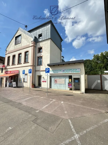 Gebäudenansicht. - Haus kaufen in Wallerfangen - Gepflegtes Wohn- und Geschäftshaus in zentraler Lage von Wallerfangen