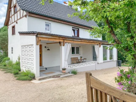 Frontansicht - Haus mieten in Neustadt - Charmantes Fachwerkhaus zum Mieten! Wiedbachtal - nähe A3 - ca. 35 Min. Kreuz BN/SU