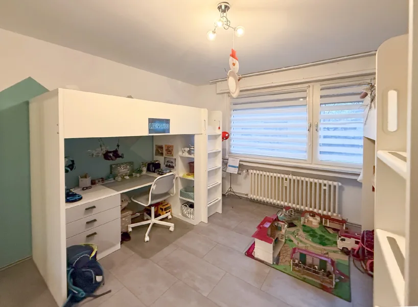 Kinderzimmer/ Homeoffice