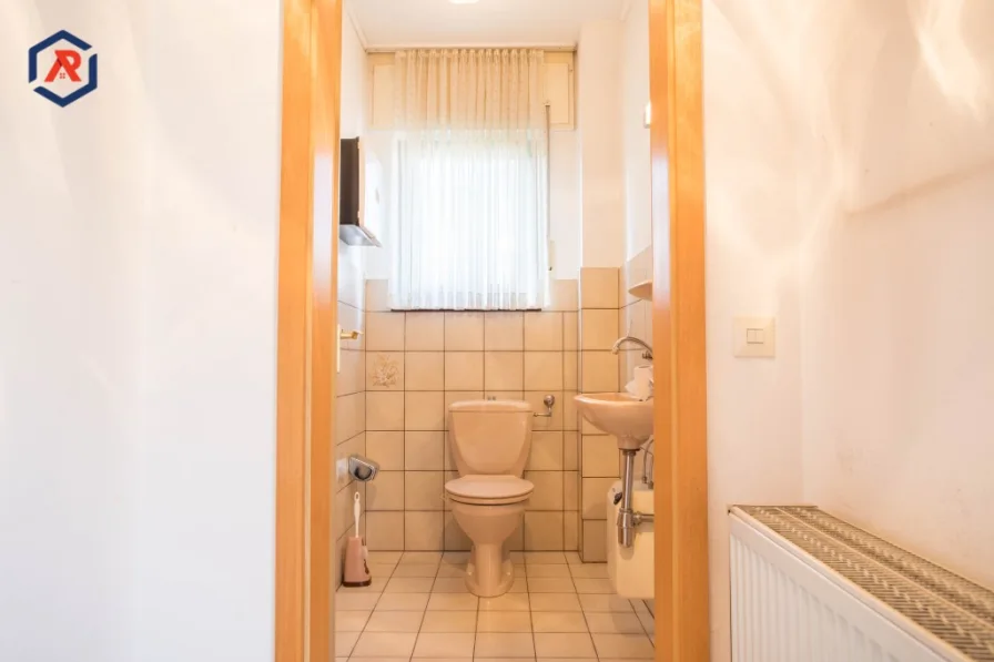 Gäste-WC/Garderobe