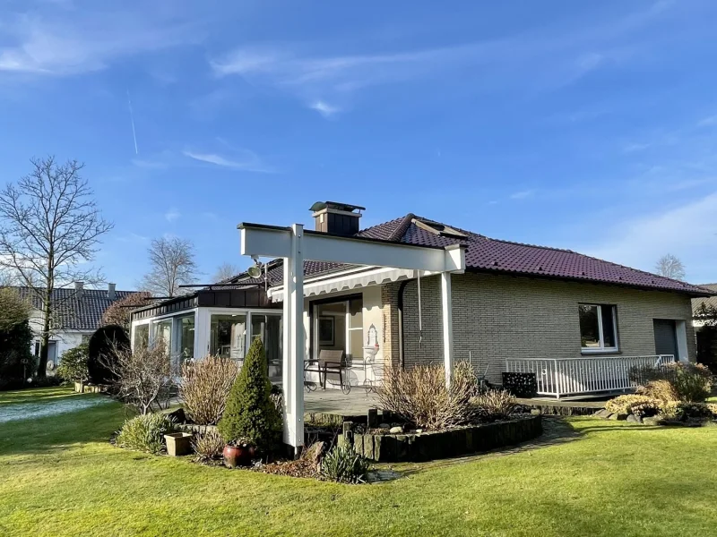 Ansicht - Haus kaufen in Selm / Cappenberg - Klassischer Bungalow "auf" Cappenberg