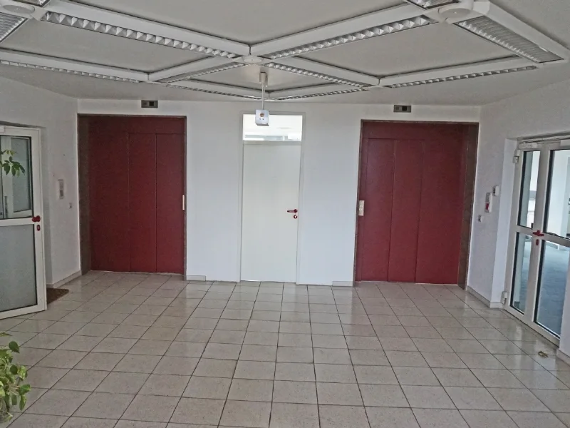 Aufzugsanlage und Foyer