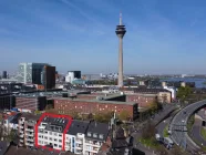 Rückwärtige Objektansicht - Blickrichtung Rheinturm und Rhein