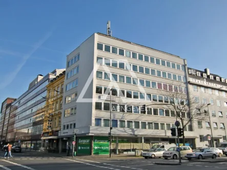 Objektansicht - Büro/Praxis mieten in Düsseldorf - Büro- und Ladenlokalflächen in verkehrsorientierter Lage