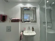 Separate Dusche-WC