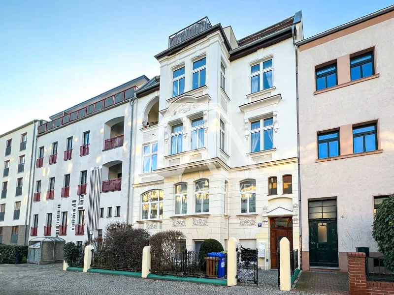 Deckblatt - Wohnung mieten in Magdeburg - Herrschaftliche Altbauwohnung in bester Stadtteillage