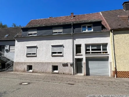 Strassenansicht - Haus kaufen in Trulben - Mehrfamilienhaus in Trulben