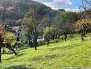 Blick vom Grundstück zum Haus