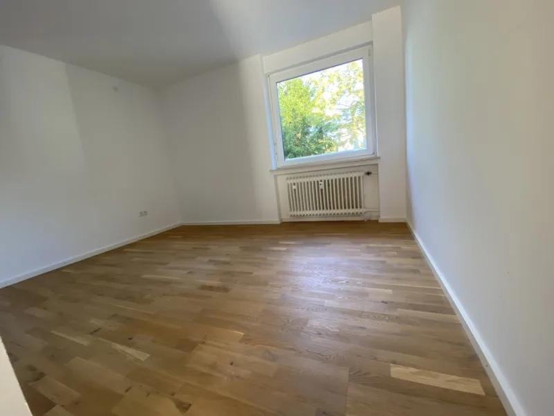 Geräumiges Schlafzimmer