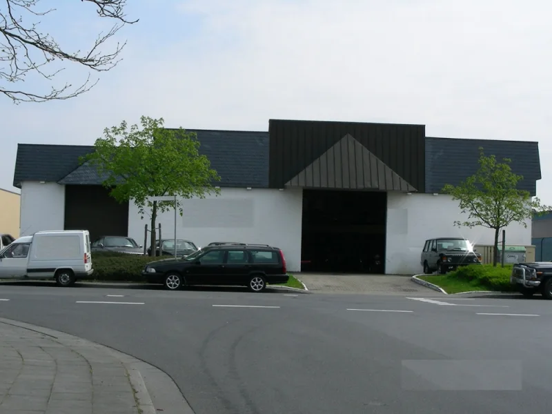  - Halle/Lager/Produktion mieten in Willich - Vermietung einer 180 m² großen Halle mit Werksleiterbüro in Willich Nr.1138