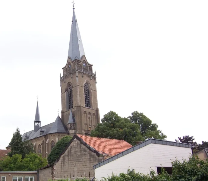 Bilder auf Anfrage - Zinshaus/Renditeobjekt kaufen in Willich - Blick auf dem Marktplatz, Objekt 4065