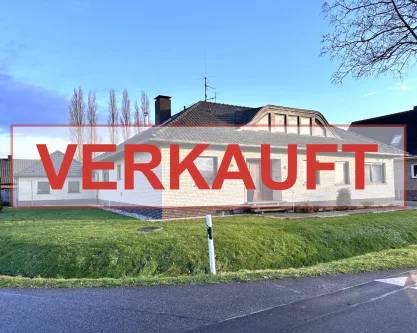 Verkauft Einfamilienhaus Kranenburg-Schottheide - Haus kaufen in Kranenburg-Schottheide - Großer Winkelbungalow mit viel Platz und mehreren Nutzungsmöglichkeiten in Kranenburg-Schottheide!