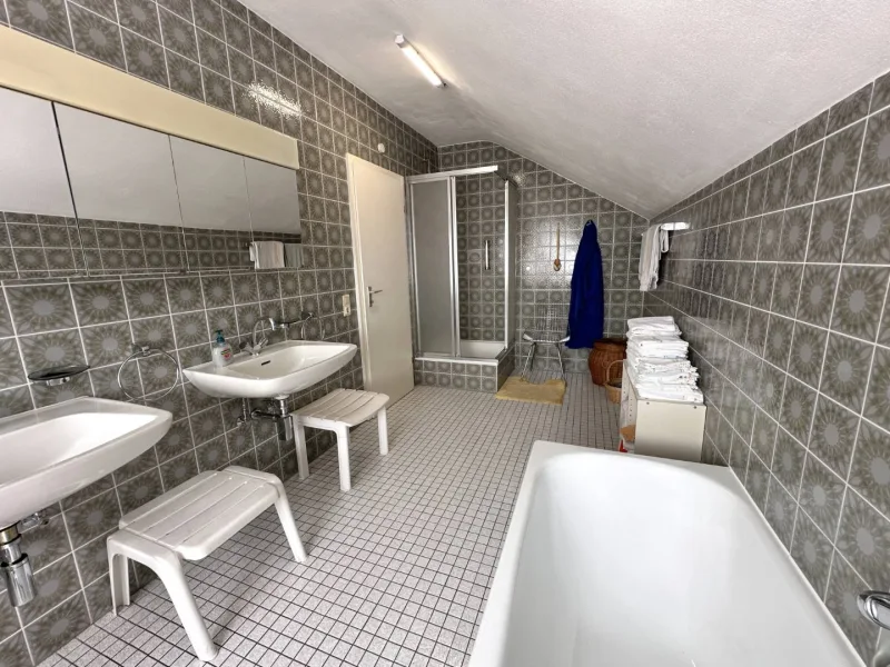 Badezimmer Ansicht 2