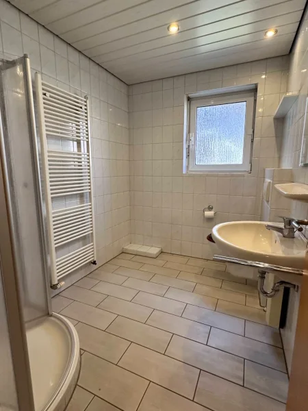 Badezimmer Ansicht 1