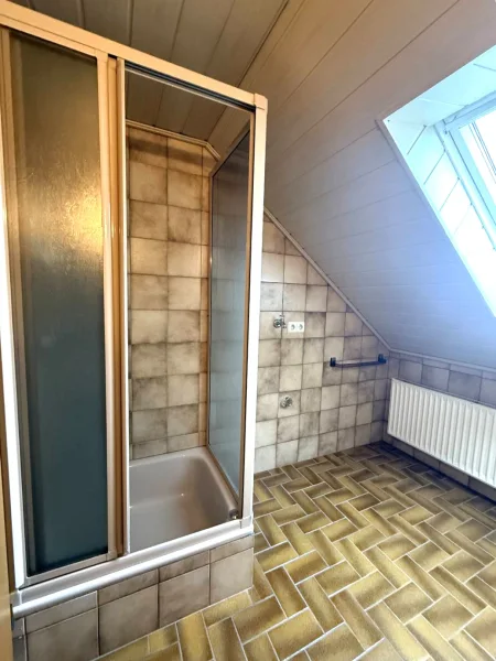 Badezimmer Ansicht 2