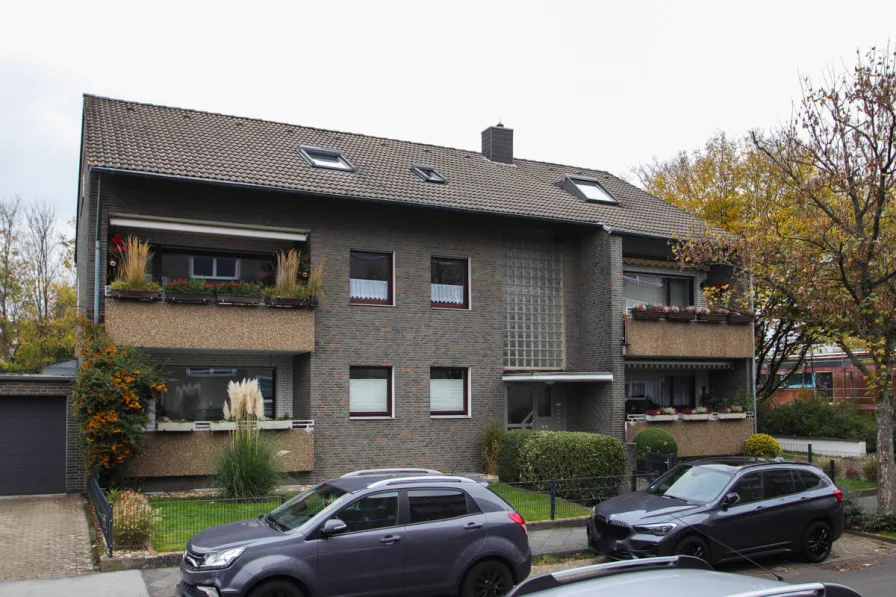 Außenansicht - Wohnung kaufen in Hilden - Alles unter einem Dach
