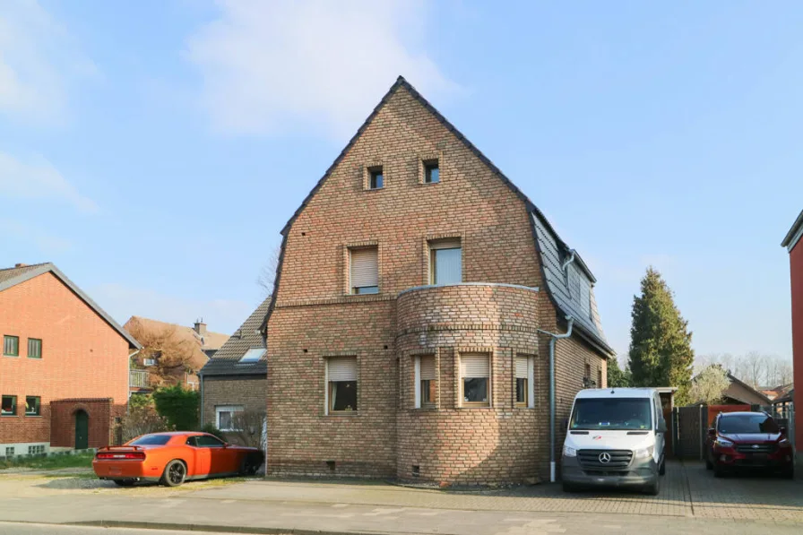 17975 (37) - Haus kaufen in Rommerskirchen / Eckum - Charme, Charakter & Garten