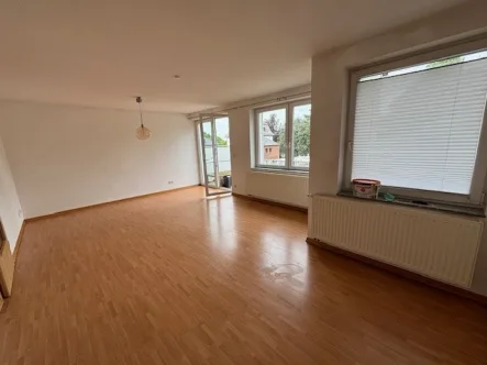 Wohnzimmer_01 - Wohnung mieten in Mönchengladbach - Moderne 2 Zimmerwohnung in Odenkirchen