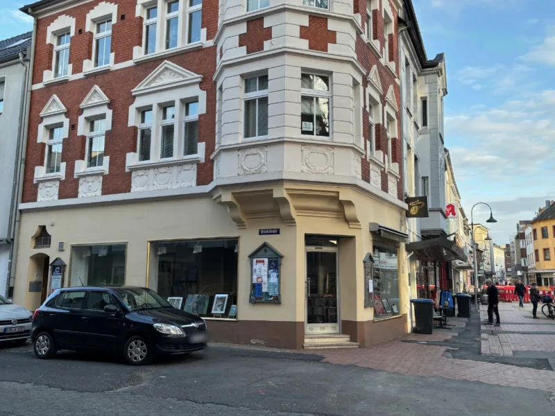 Außenansicht - Laden/Einzelhandel mieten in Erkelenz - Moderne Ladenfläche hinter historischer Fassade Erkelenz-Markt