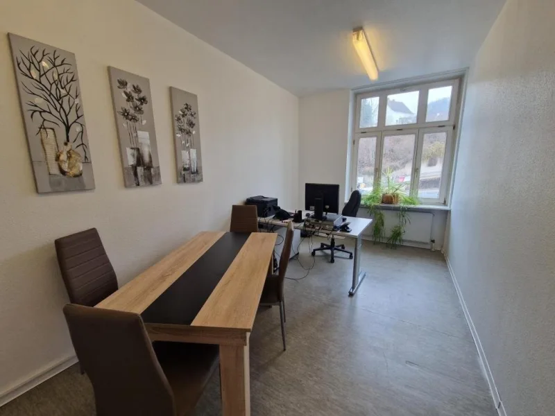 Büro 4