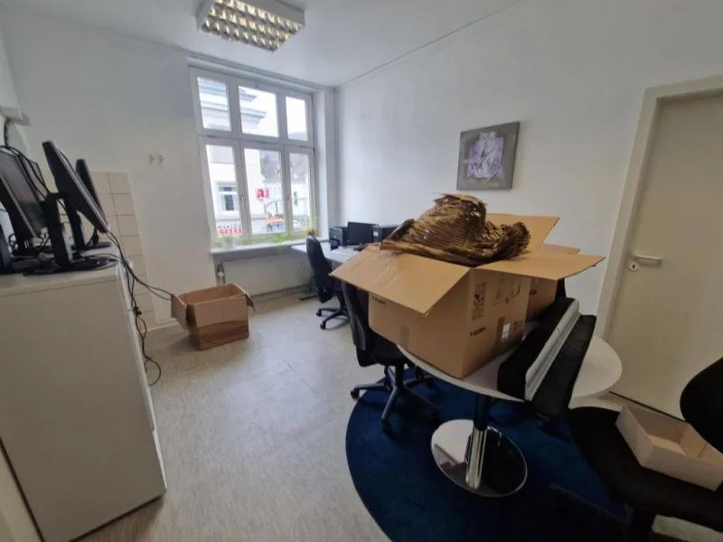 Büro 6