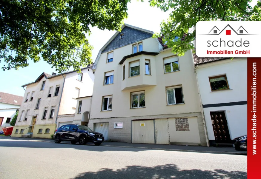 Außenansicht - Wohnung kaufen in Plettenberg - SCHADE IMMOBILIEN - Große Eigentumswohnung im Erdgeschoss in Plettenberg zu verkaufen!