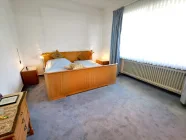 Schlafzimmer DG