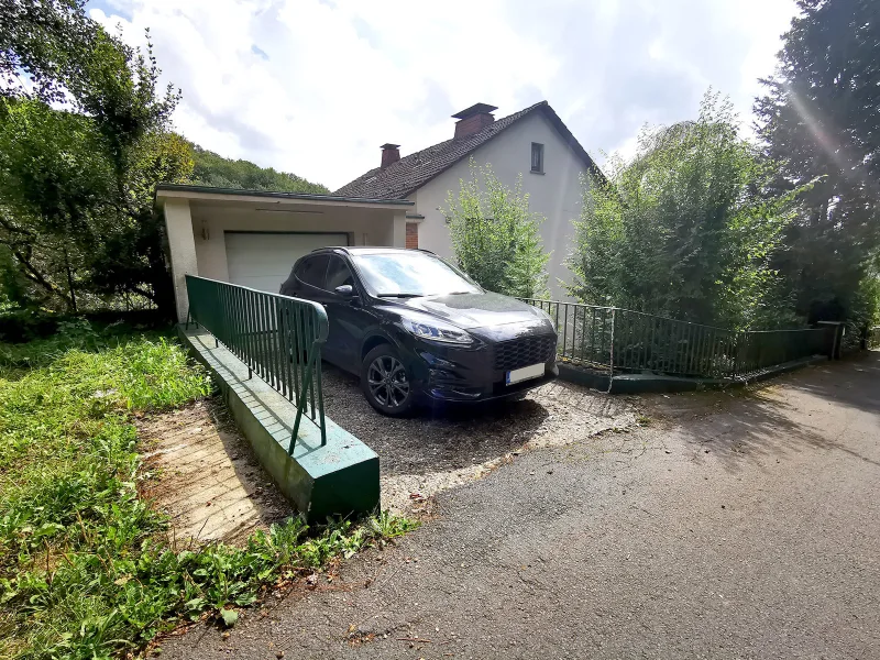 Garage/Stellplatz