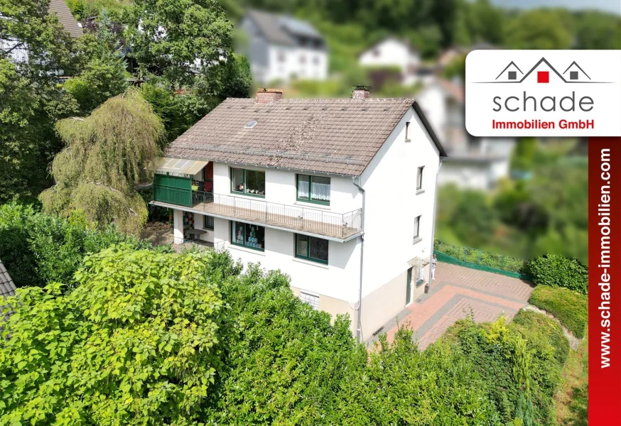 Titelbild - Haus kaufen in Plettenberg - SCHADE IMMOBILIEN - Künstlerhaus mit malerischem Ausblick! In Plettenberg-Eiringhausen.