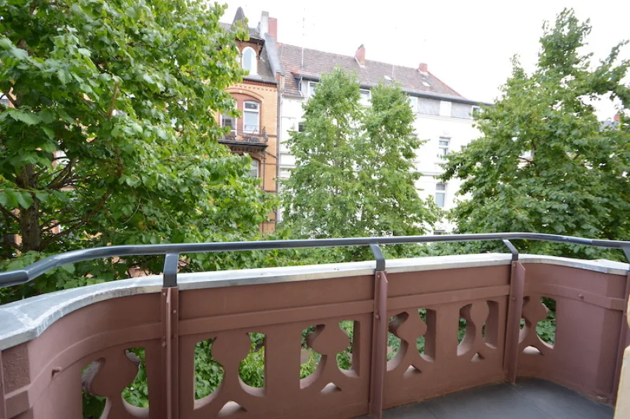 Balkon zur Straßenseite