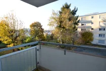 Blick vom Balkon Wohn-Essbereich