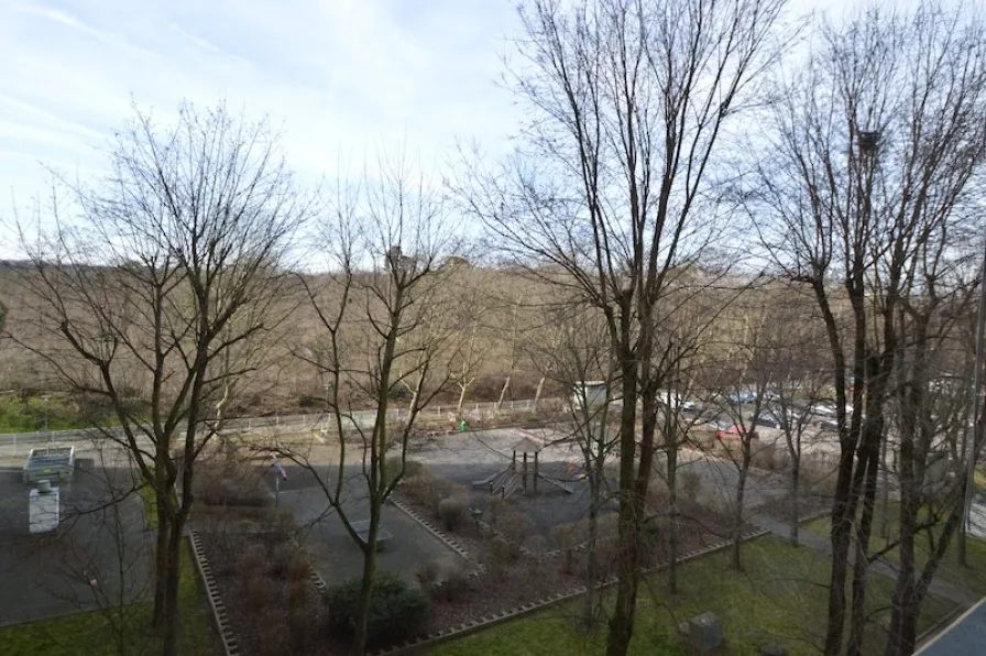 Balkon mit Blick ins Grüne