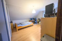 Schlafzimmer DG