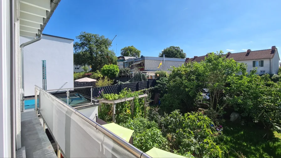 Blick vom Balkon vor dem Schlafzimmer OG