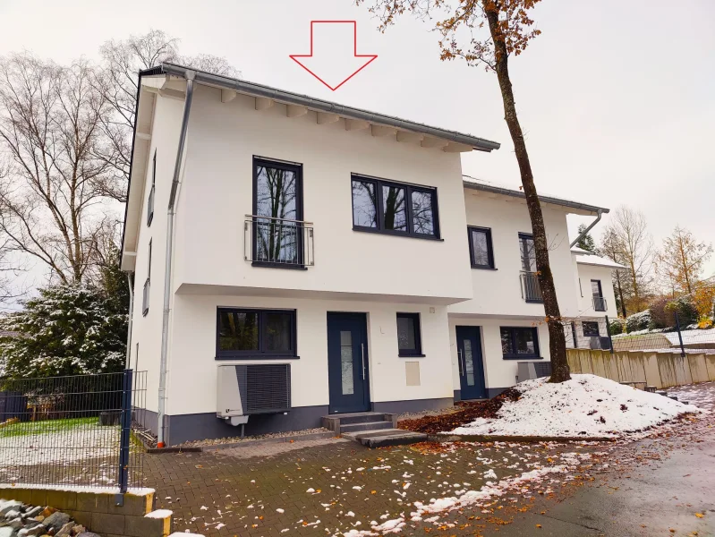 Straßenansicht - Haus kaufen in Mehren - Provisionsfrei! Schlüsselfertiger und energieeffizienter Neubau als DHH in idyllischer Lage!