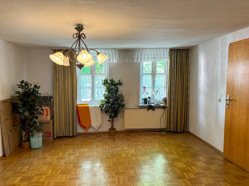 Wohnzimmer Haus links