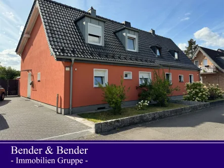 www.bender-immobilien.de - Haus kaufen in Bonn - Umfassend modernisierte Doppelhaushälfte in hervorragender Lage von Bonn "Alt Tannenbusch" mit großzügigem Garten!