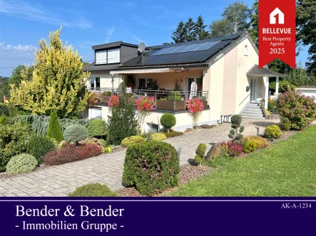 ww.bender-immobilien.de - Haus kaufen in Bölsberg - Saniertes Wohnhaus mit ELW in toller Höhenlage! Frei ab Sommer 2025