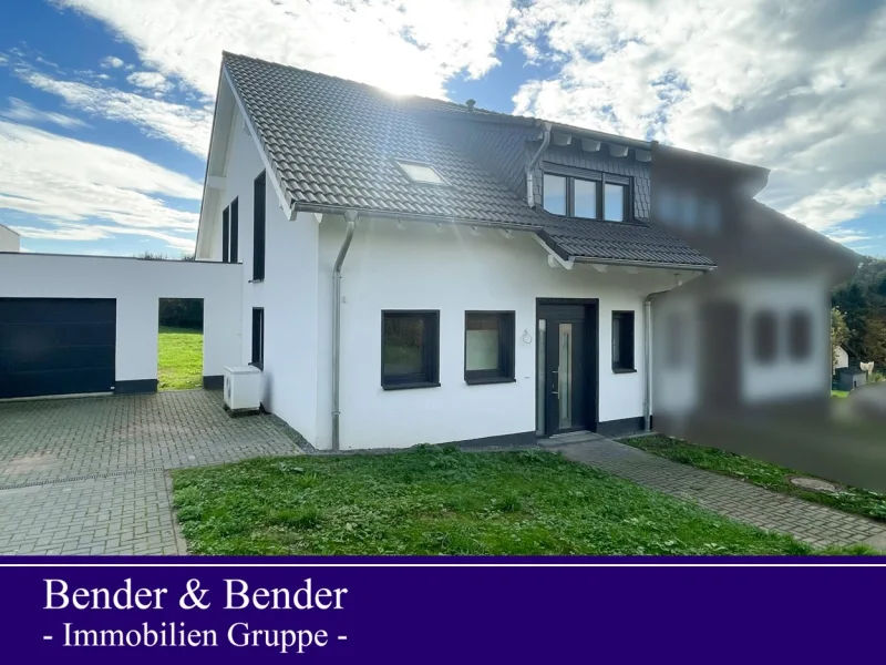 www.bender-immobilien.de - Haus kaufen in Windeck / Eulenbruch - Moderne Doppelhaushälfte mit Garten in ruhiger Lage von Windeck! Neubau mit viel Potential!