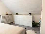 1. Schlafzimmer DG