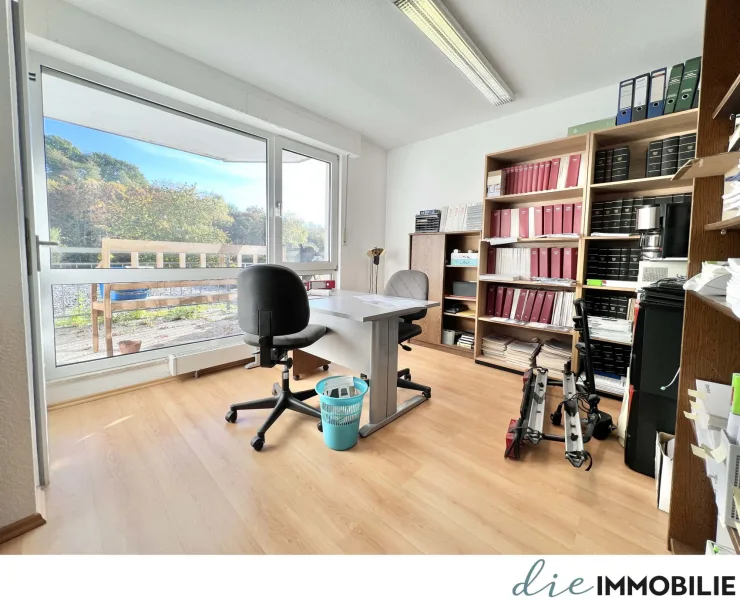 Büroraum - Büro/Praxis mieten in Bergisch Gladbach / Hebborn - Großzügige Bürofläche zentral in Bergisch Gladbach, Hebborn!