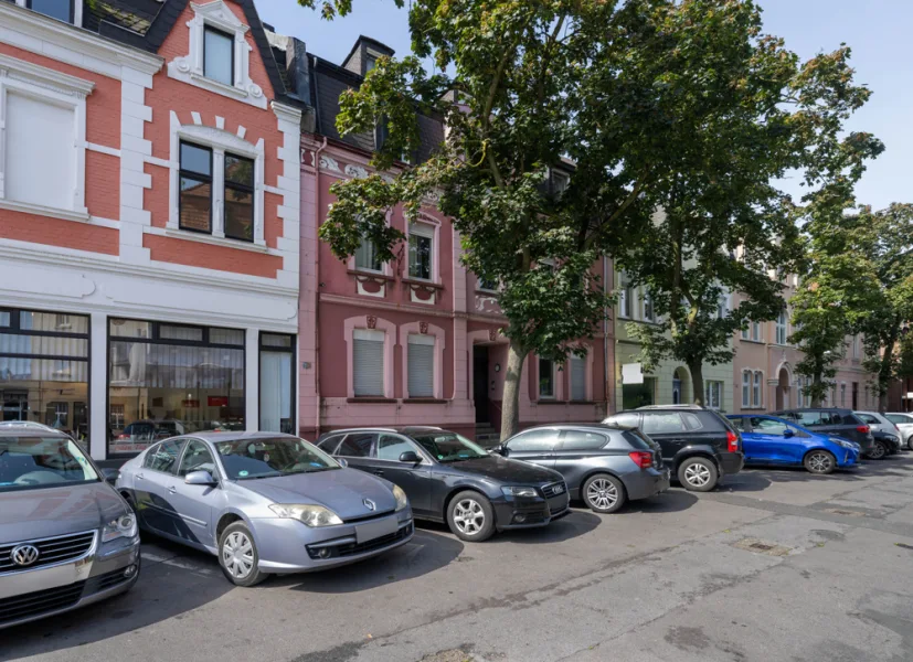 Frontansicht  - Haus kaufen in Lünen - Kapitalanlage mit Denkmalschutz Wohn- und Geschäftshaus im Zentrum von Lünen