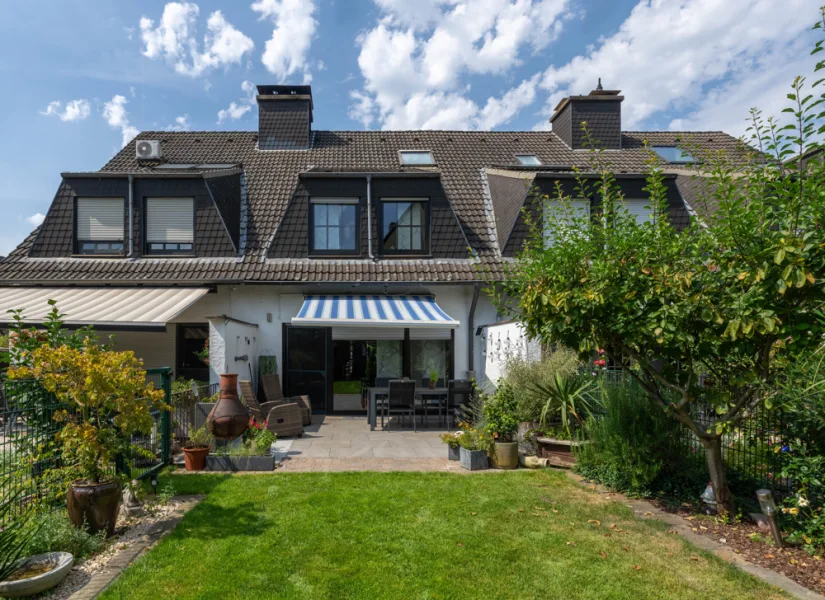 Rückansicht  - Haus kaufen in Lünen / Alstedde - Hochwertiges Reihenmittelhaus mit Garten in beliebter Wohnlage von Lünen-Alstedde