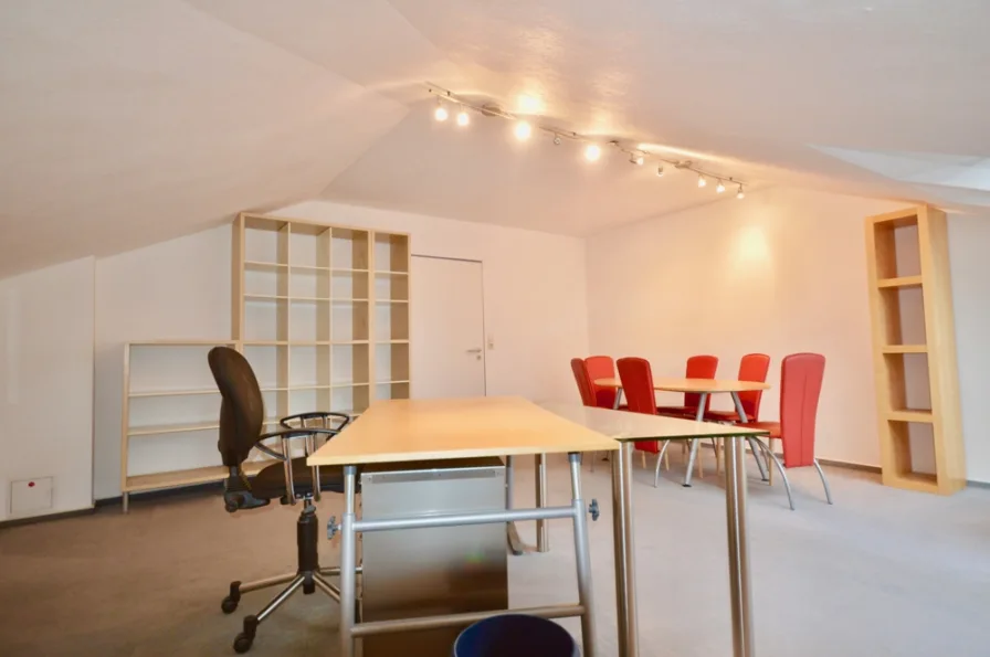 Büro 1 - Büro/Praxis mieten in Mönchengladbach - Worauf warten? Starten Sie jetzt in Ihre Selbstständigkeit!49 m² Bürofläche in attraktiver Lage!