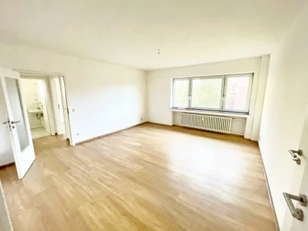 Wohnzimmer - Wohnung kaufen in Mönchengladbach - Ihr Einstieg ins Eigenheim: Moderne 4-Zimmer in MG-Hockstein!Ideal für Familien und Kapitalanleger!