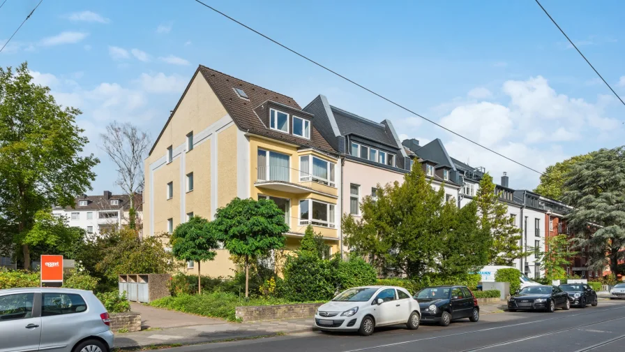 Hausansicht - Haus kaufen in Düsseldorf/Düsseltal - Mehrfamilienhaus in Düsseltal