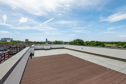 Dachterrasse - Wohnung mieten in Düsseldorf - Neubau Erstbezug. Luxuriöses Wohnen auf 260 m² mit atemberaubender Dachterrasse