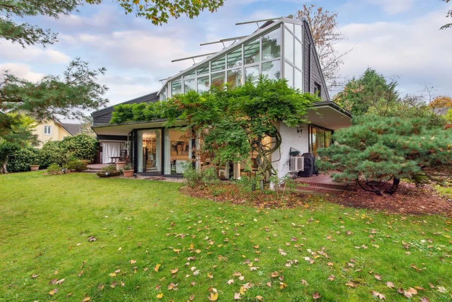 Rückansicht des Hauses - Haus kaufen in Meerbusch/Büderich - Freistehendes Einfamilienhaus im begehrten Meerbusch Büderich